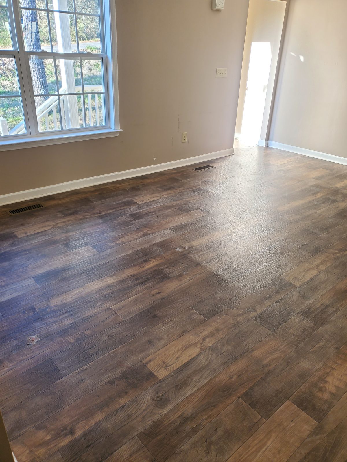 Flooring: Hardwood with bay window — Lebanon — KDC Construction, Middle Tennessee